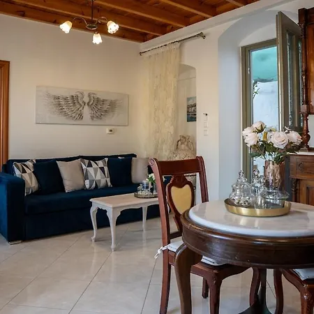 Hermes Traditional House In Gialos Vilă *