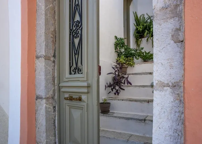 Hermes Traditional House In Gialos Symi