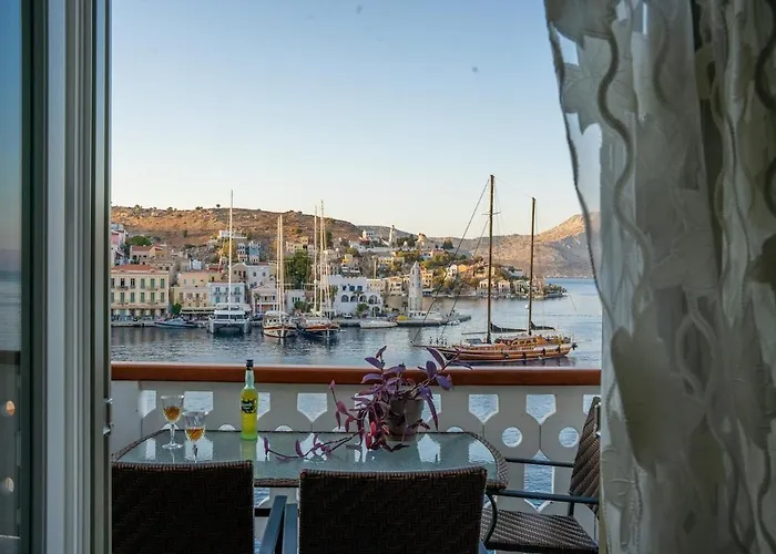 Hermes Traditional House In Gialos Vilă Symi