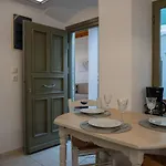 Hermes Traditional House In Gialos