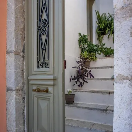 Hermes Traditional House In Gialos Symi