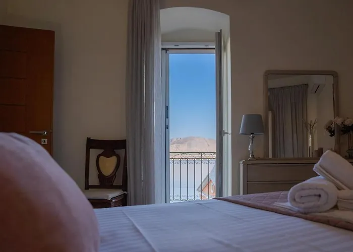 Hermes Traditional House In Gialos