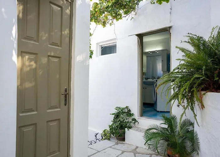 Hermes Traditional House In Gialos