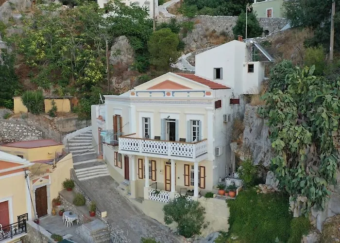 Hermes Traditional House In Gialos 锡米