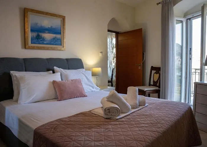 Hermes Traditional House In Gialos